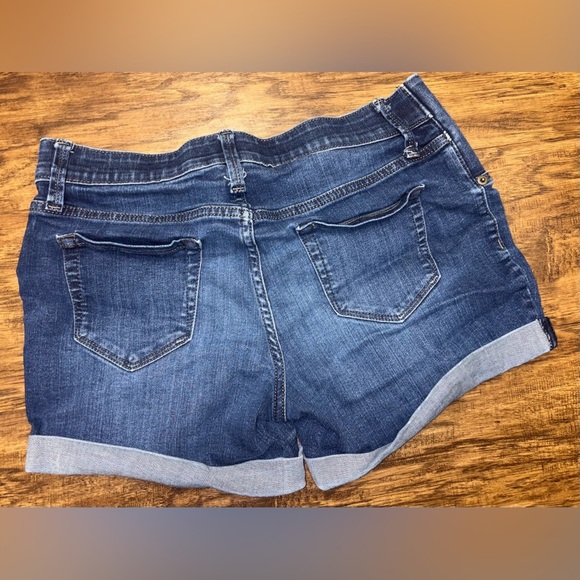 Isabel Maternity Midi Shorts Size 4 - Picture 7 of 7